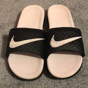 Nike Benassi Solarsoft Slides